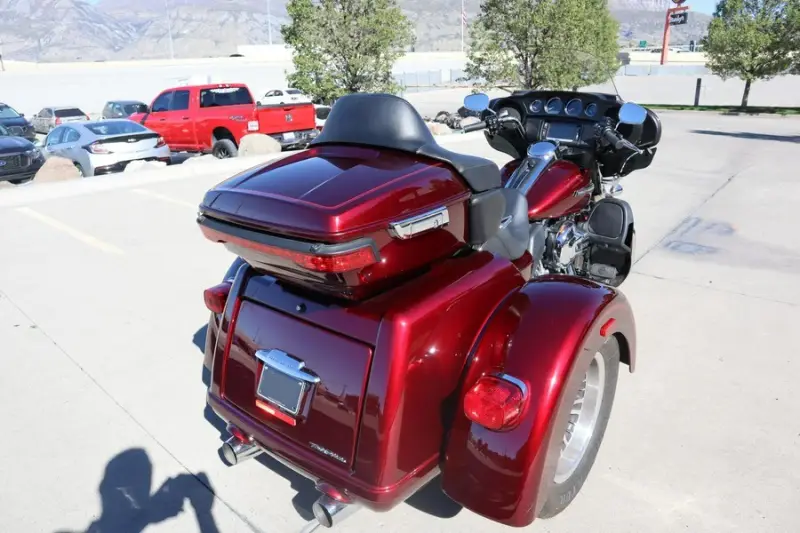 2015 Harley-Davidson Tri Glide Ultra photo 14