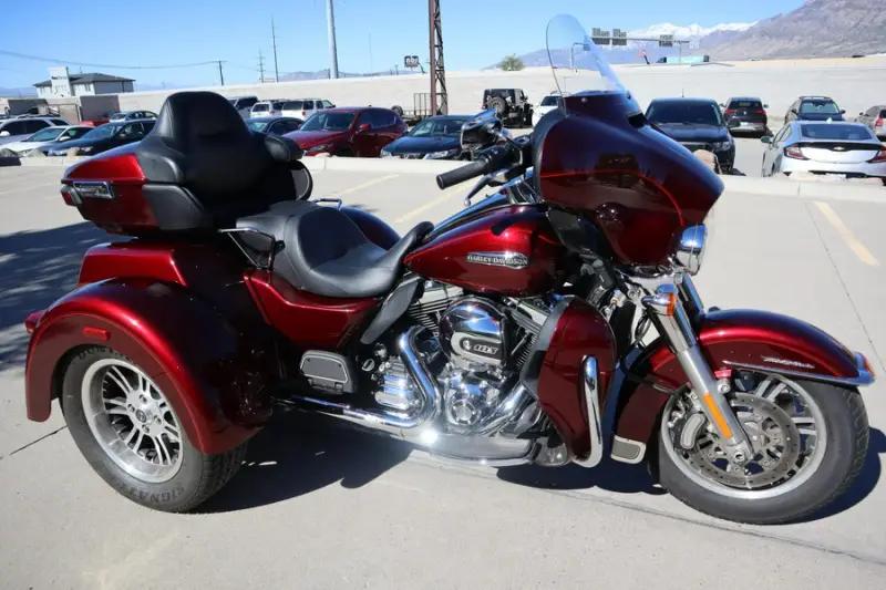 2015 Harley-Davidson Tri Glide Ultra photo 17