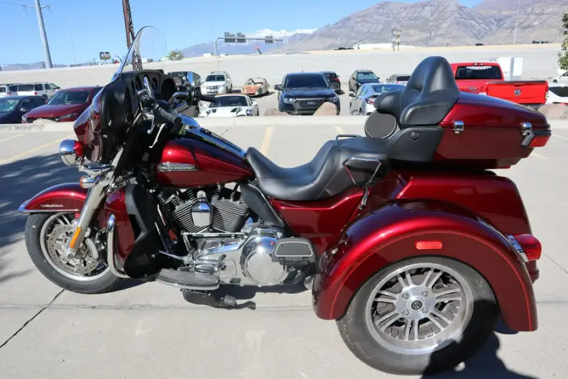 2015 Harley-Davidson Tri Glide Ultra photo 10